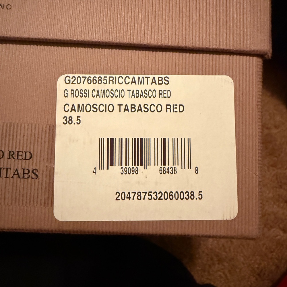 Tomato red suede classic pumps - Picture 8 of 8